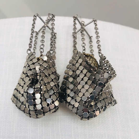 Disco balls in a blanket gold and silver earrings. - Picture 8 of 8